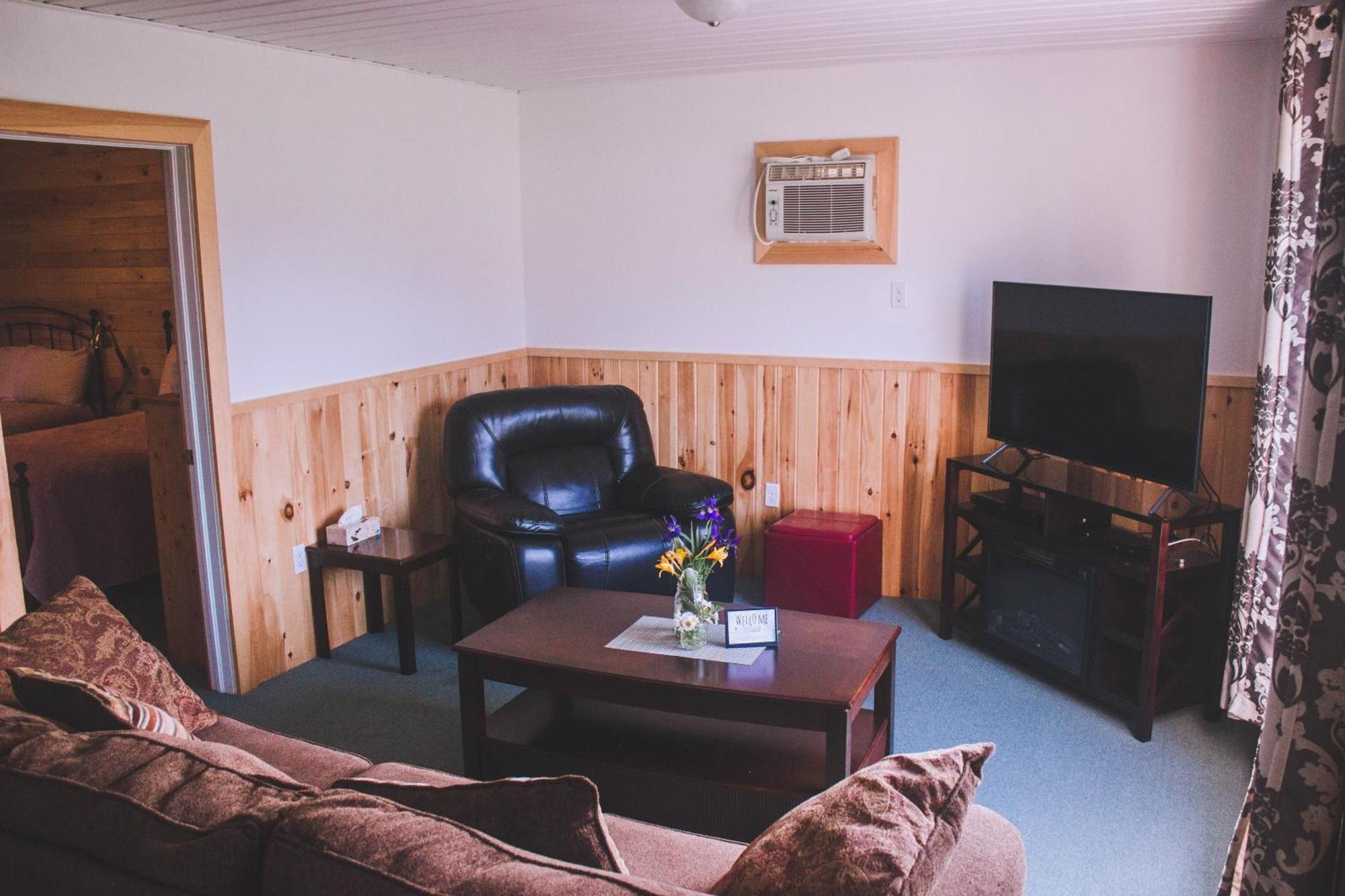 Hidden Acres Cottages Cavendish Esterno foto