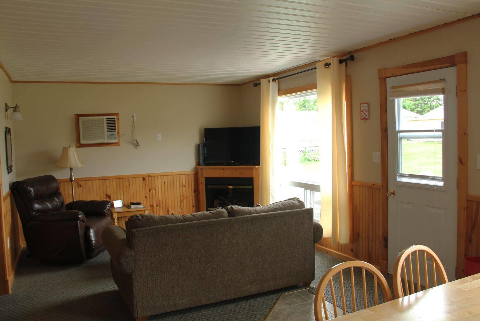 Hidden Acres Cottages Cavendish Esterno foto