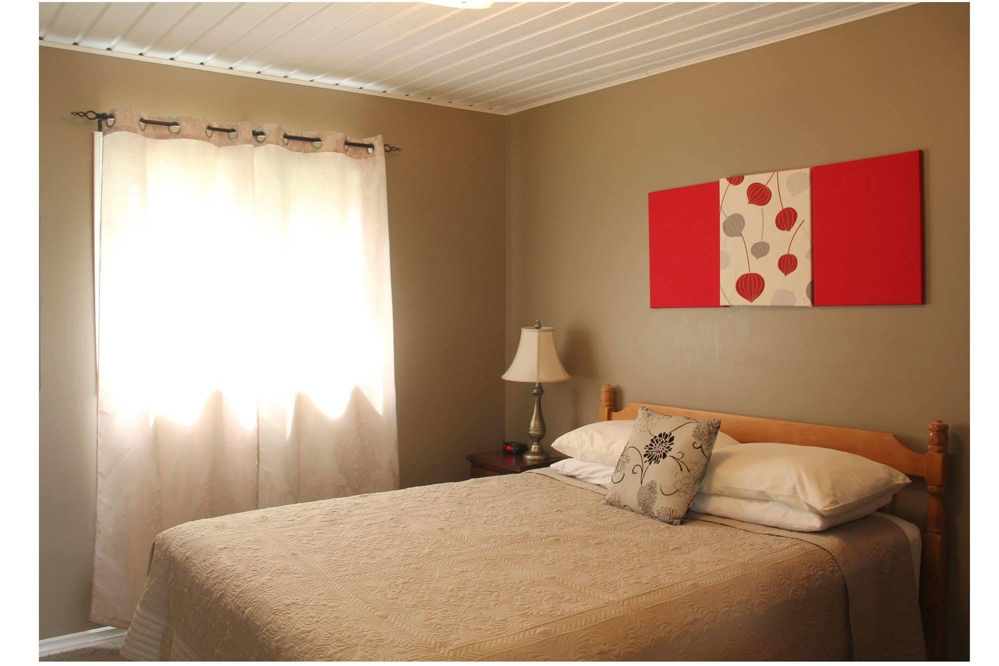 Hidden Acres Cottages Cavendish Esterno foto