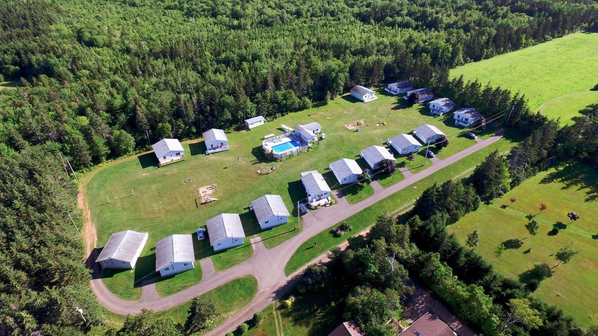 Hidden Acres Cottages Cavendish Esterno foto
