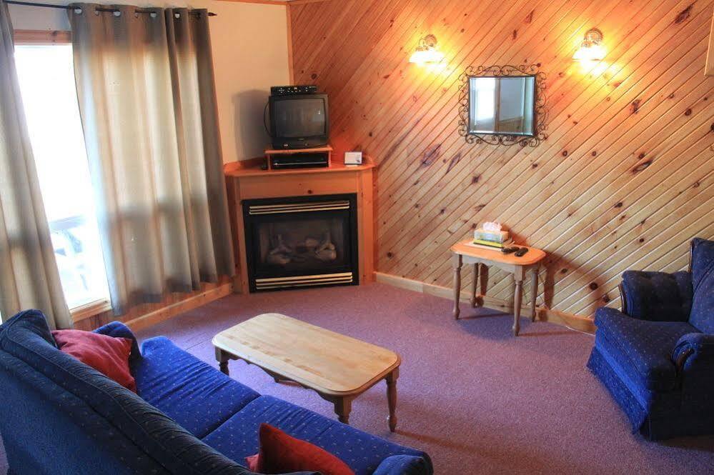 Hidden Acres Cottages Cavendish Esterno foto
